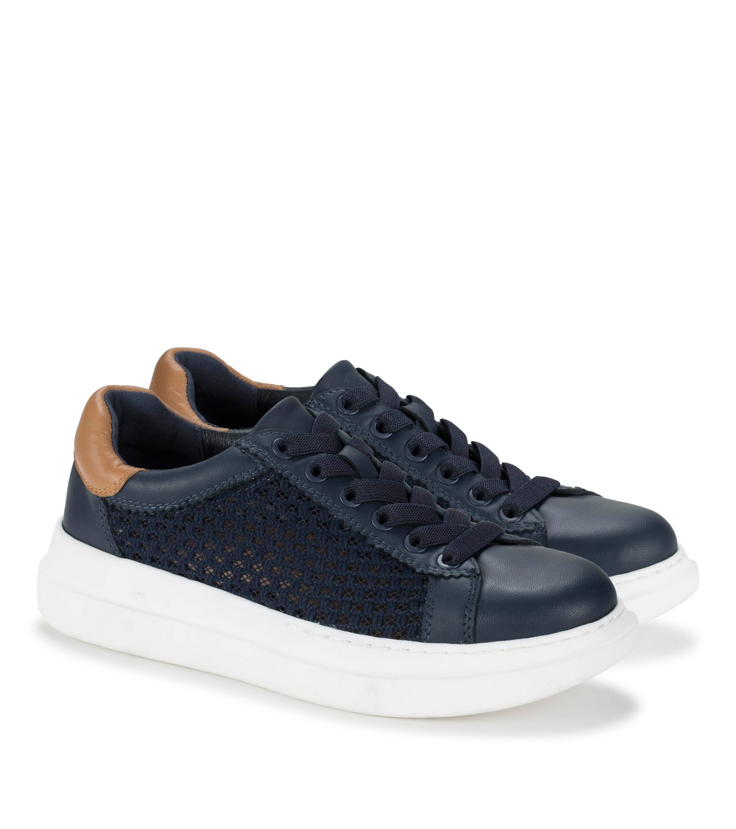 Tiara Sneaker / Baretraps