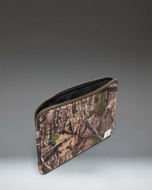 Herschel RealtreeĀ® Anchor 15-16 Inch Sleeve