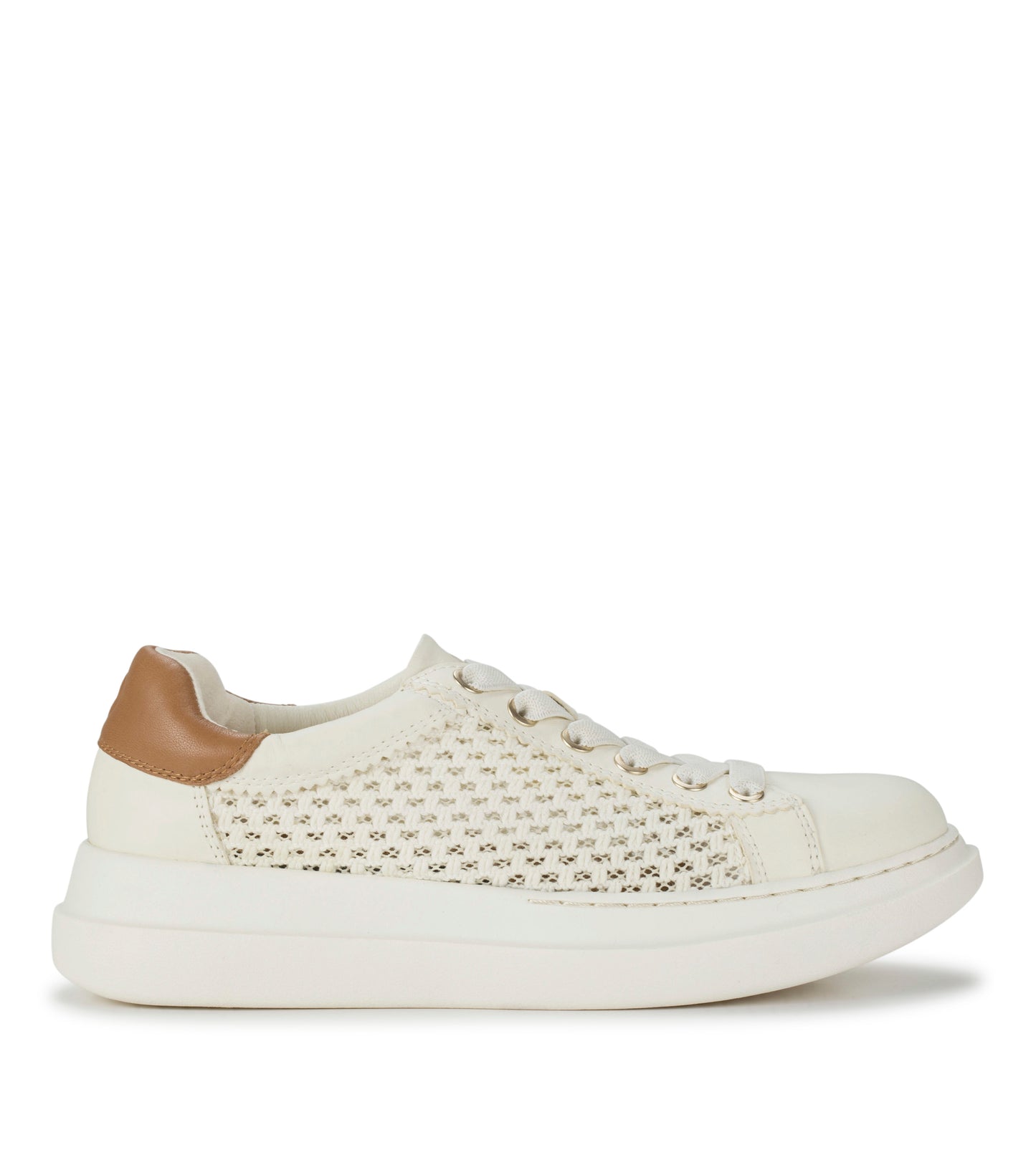 Tiara Sneaker / Baretraps