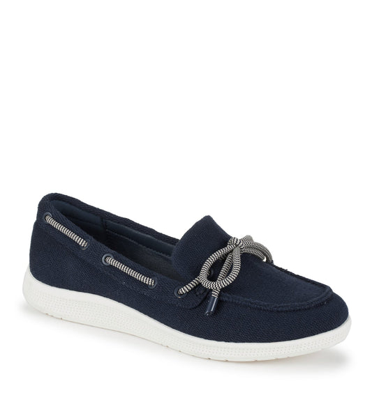 Venia Boat Shoe / Baretraps
