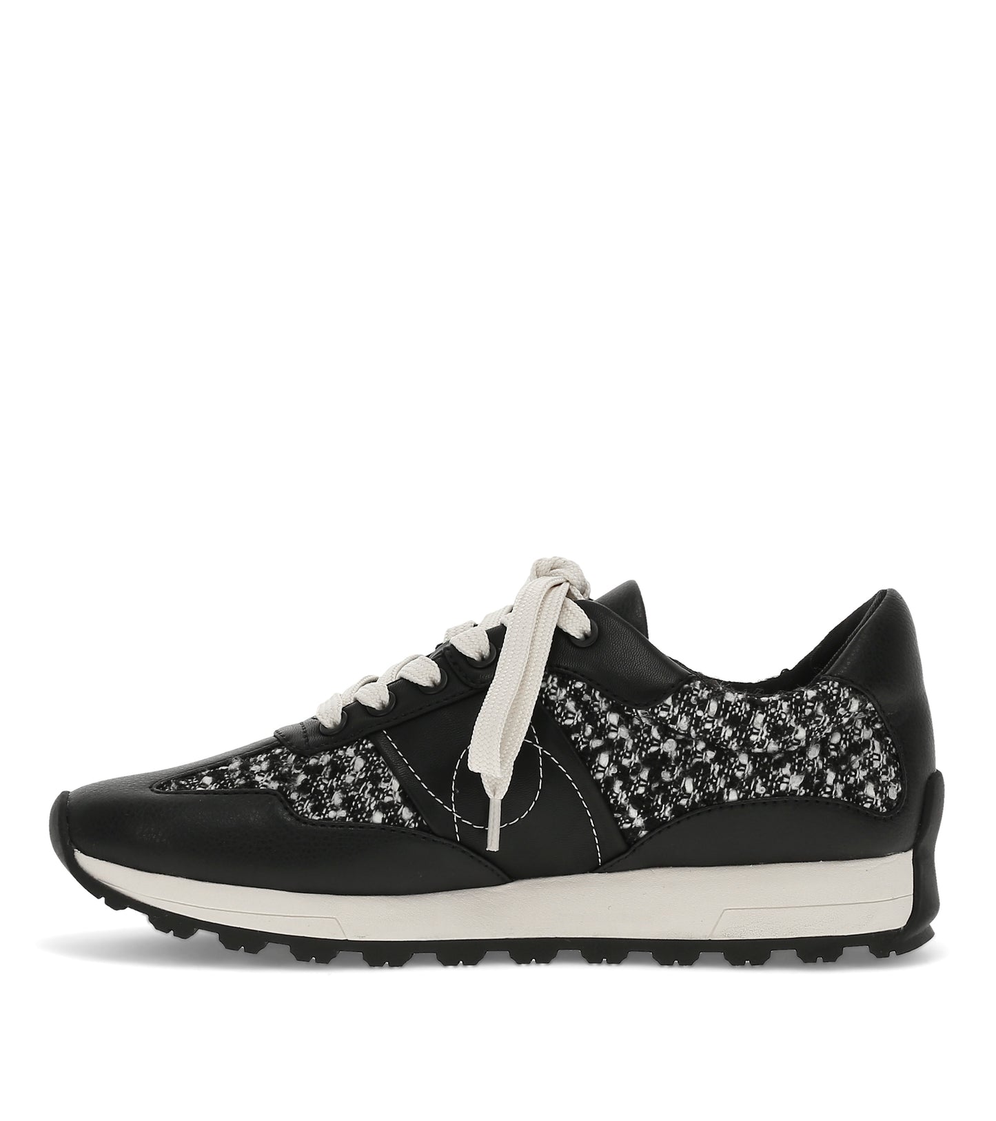 Gwenda Lace Up Sneaker / Baretraps
