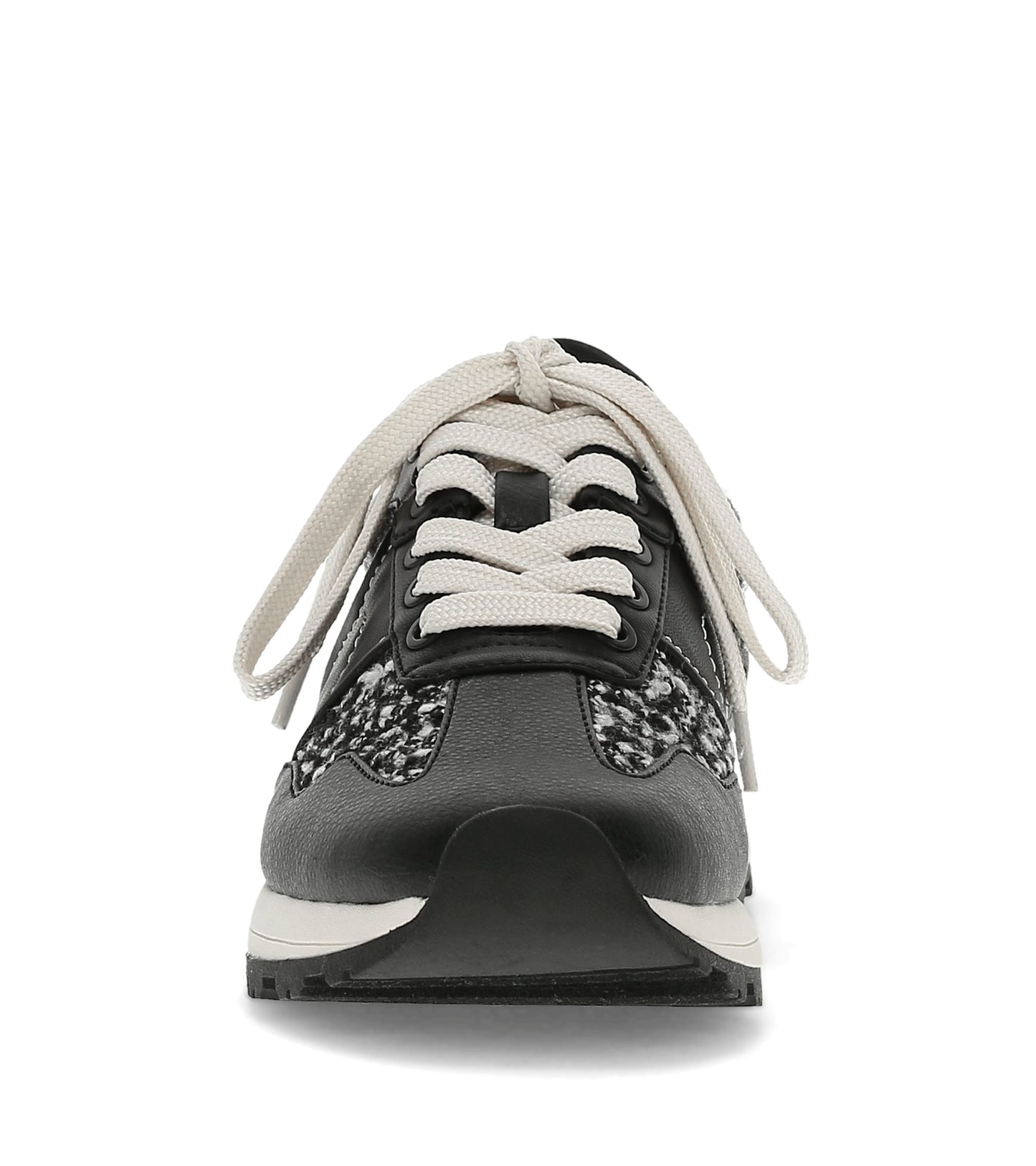 Gwenda Lace Up Sneaker / Baretraps
