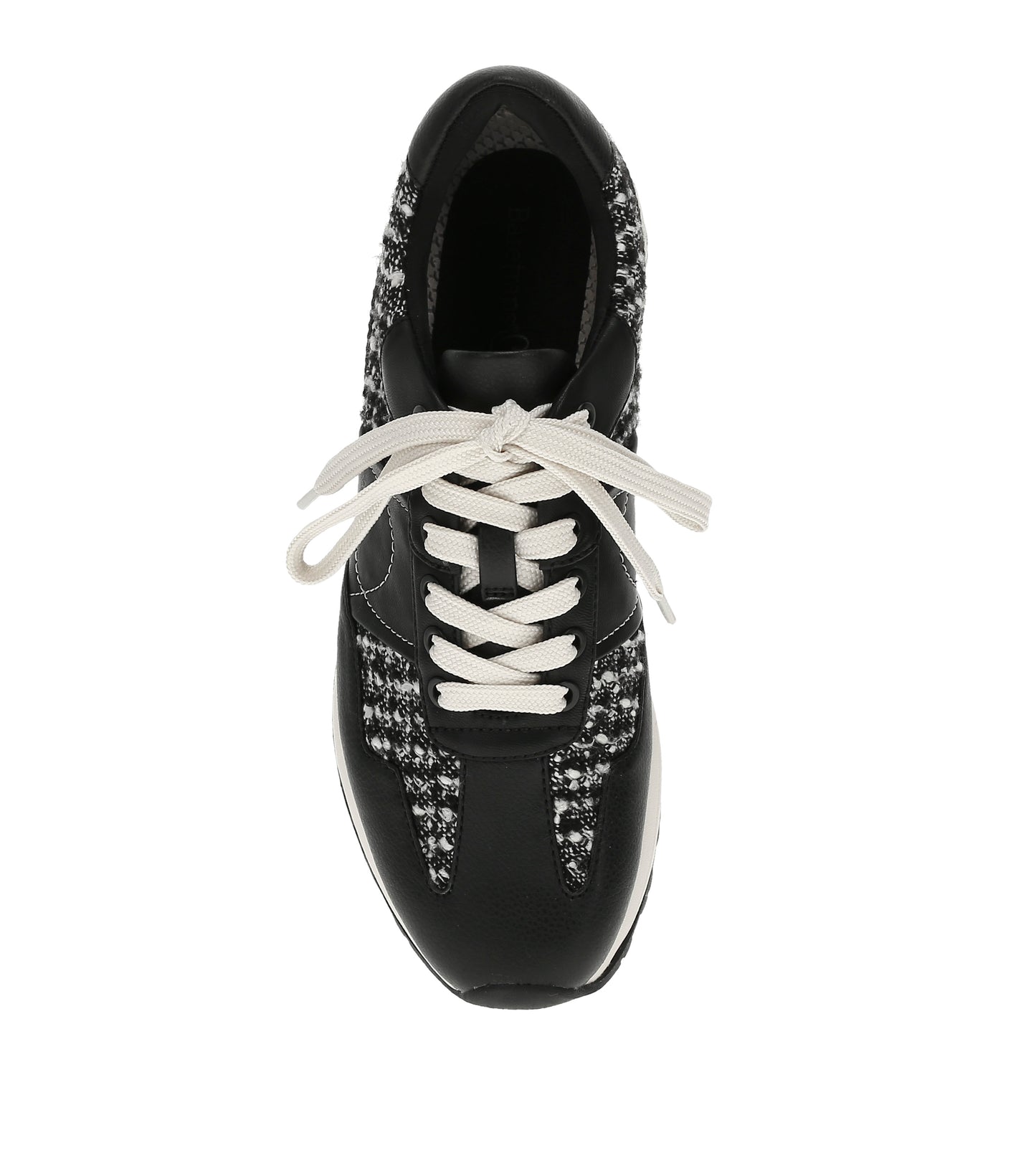 Gwenda Lace Up Sneaker / Baretraps
