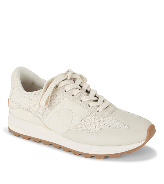 Gwenda Lace Up Sneaker / Baretraps