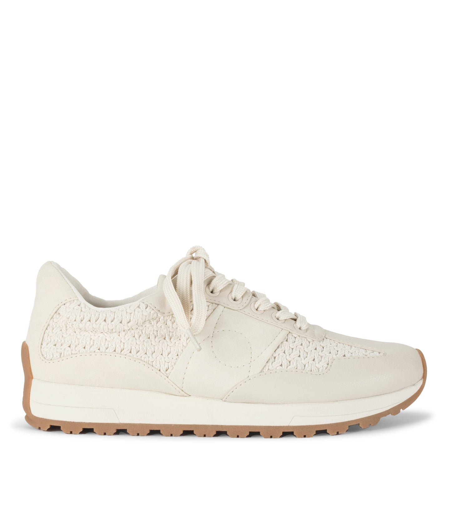 Gwenda Lace Up Sneaker / Baretraps