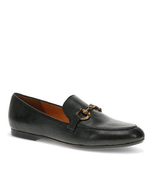 Wyatt Loafer / Baretraps