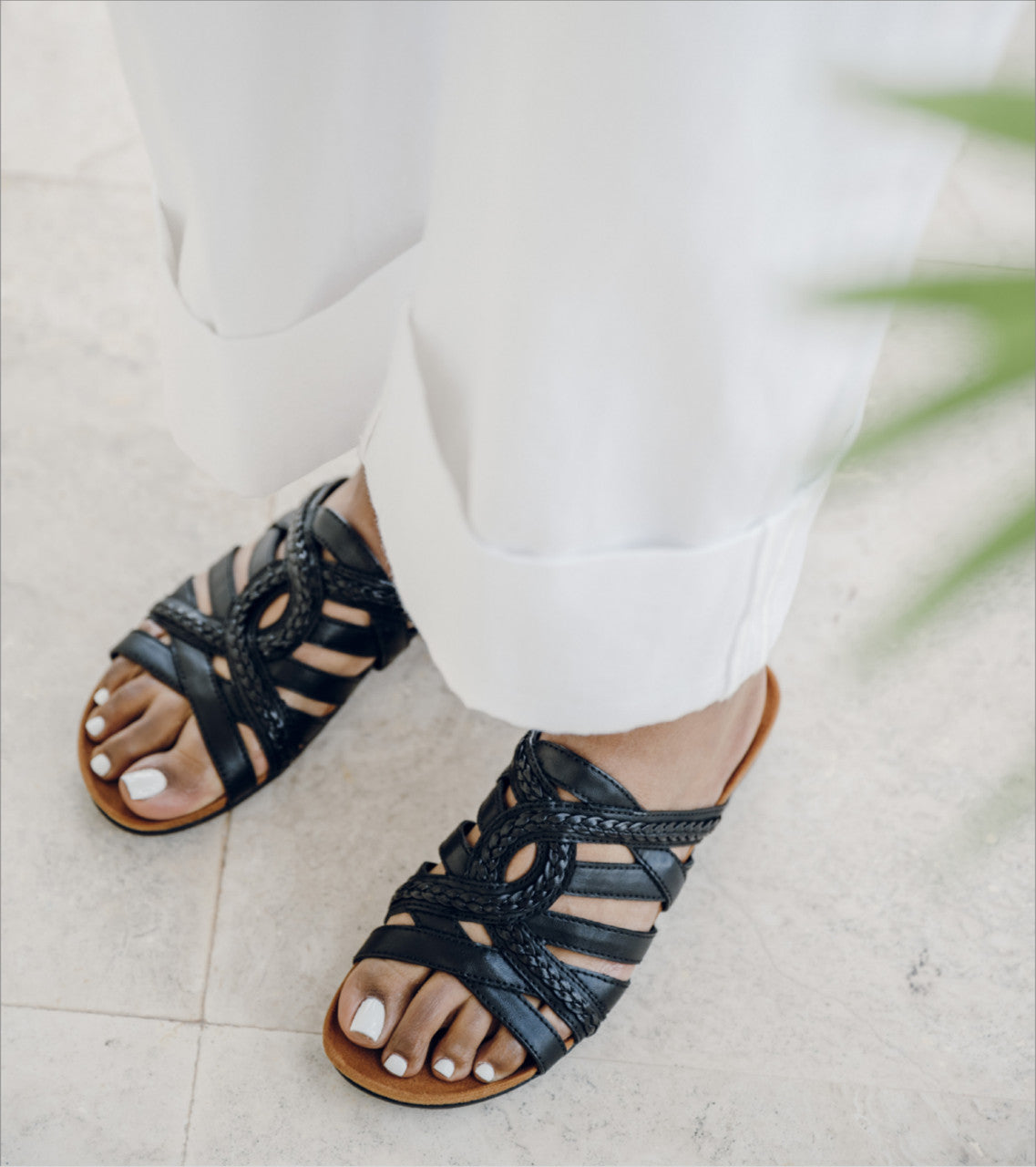Joneva Slide Sandal / Baretraps