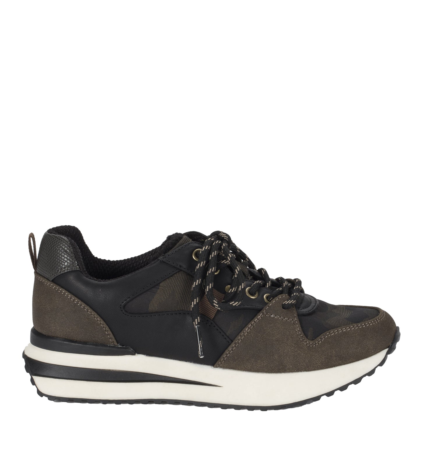 Cabriole Sneaker / Baretraps