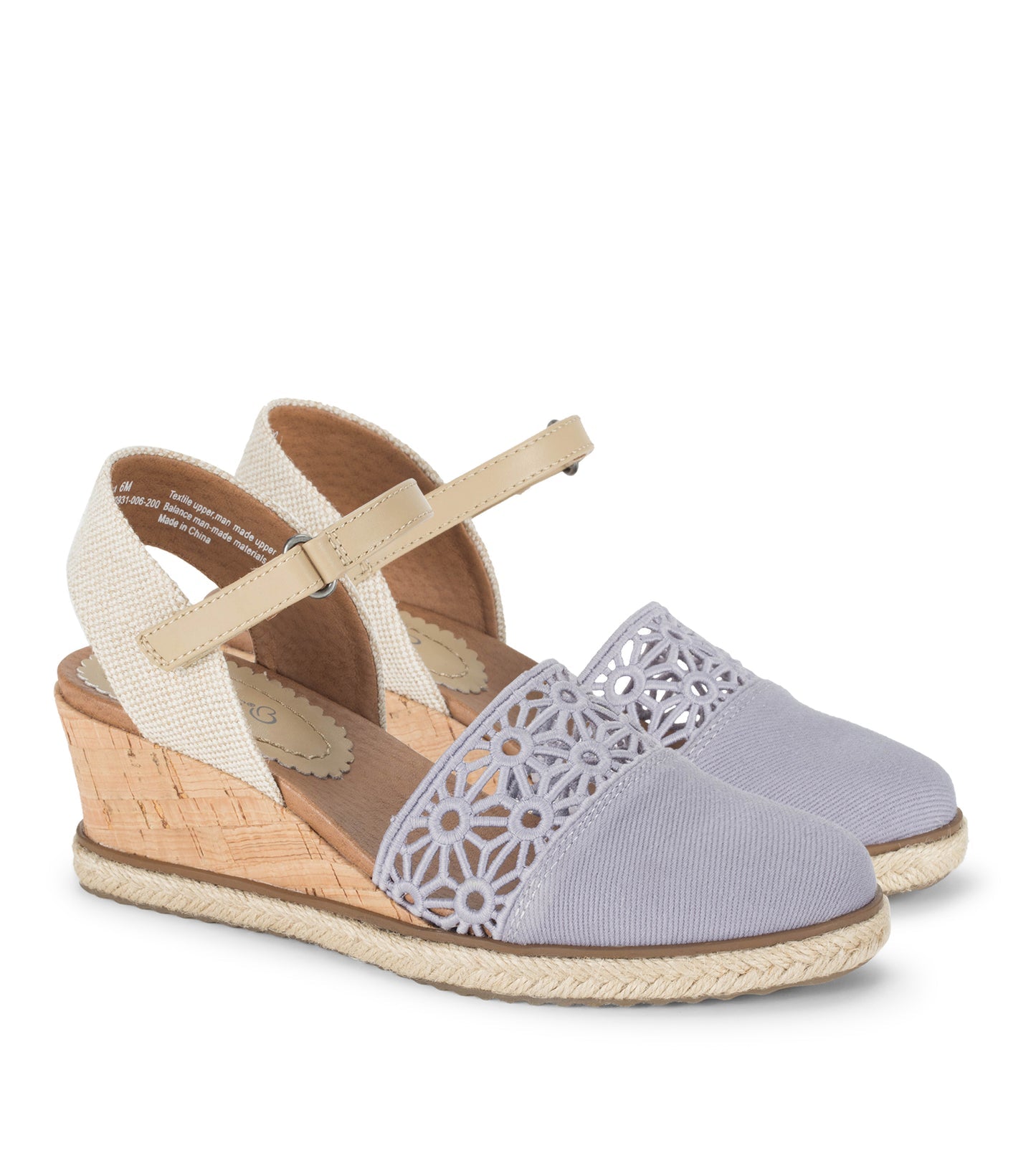 Olicia Wedge Sandal / Baretraps