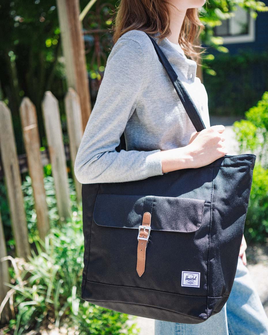 Herschel Retreat Tote