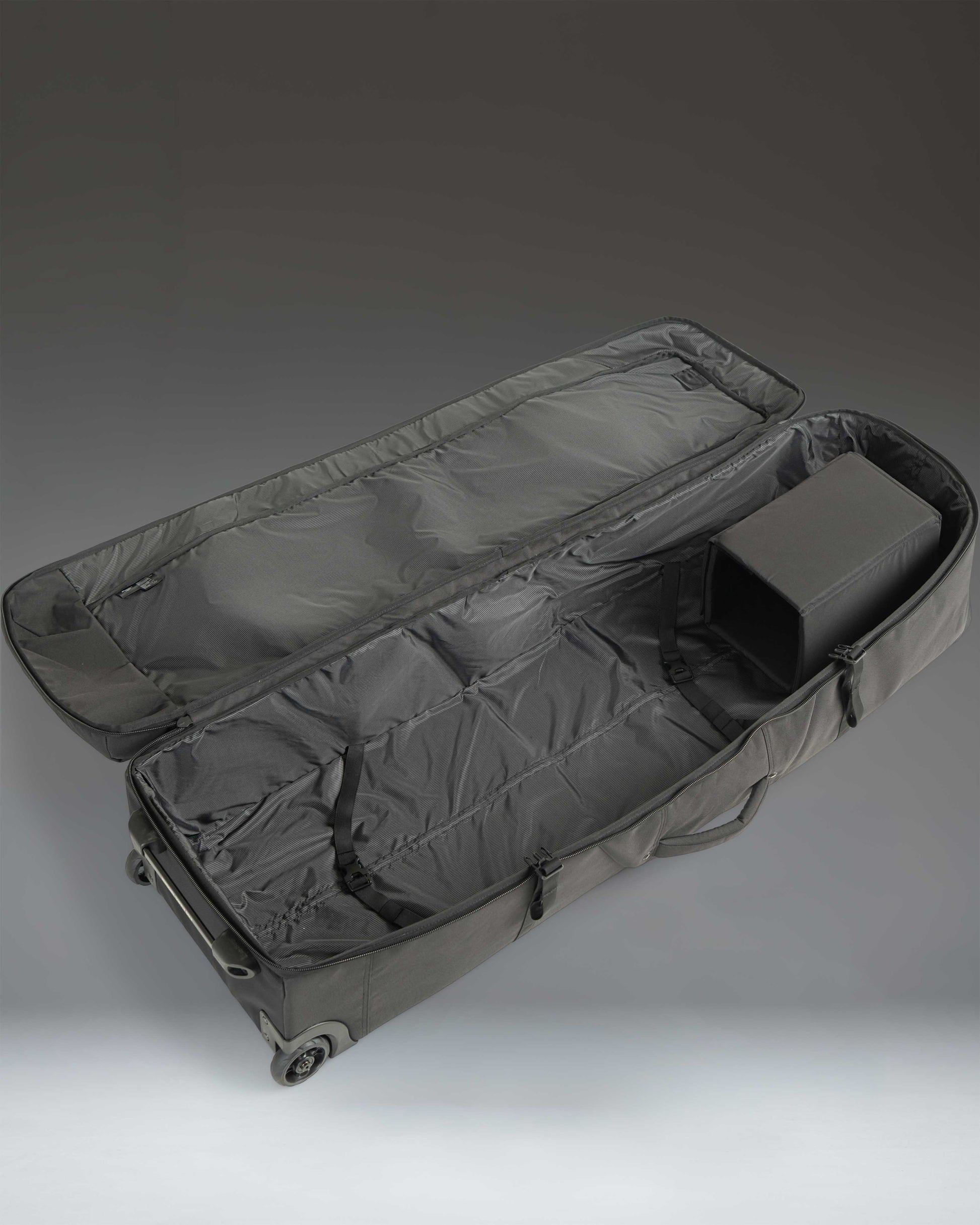 Herschel Herschel Heritage™ Golf Travel Wheelie Bag