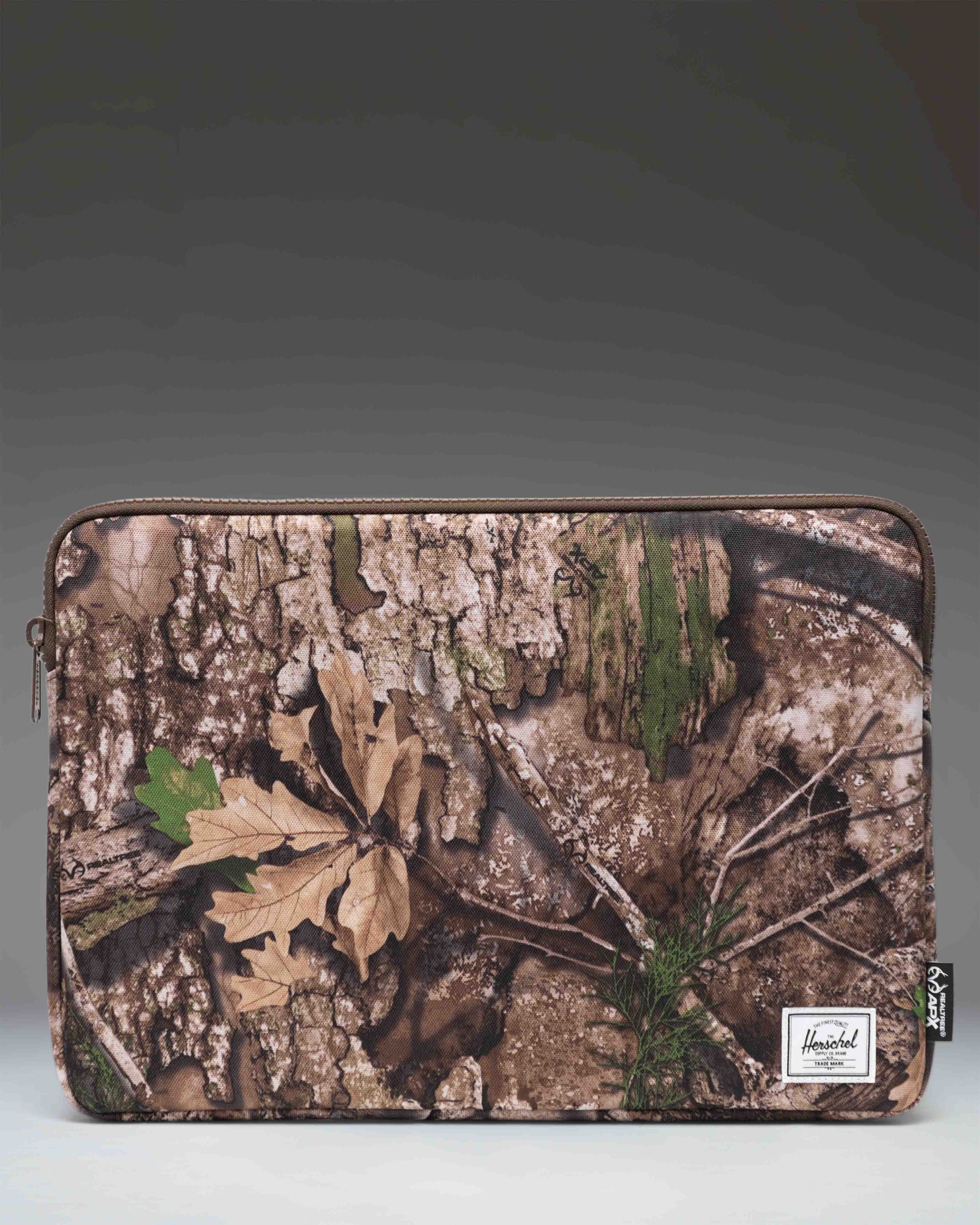 Herschel Realtree® Anchor 15-16 Inch Sleeve