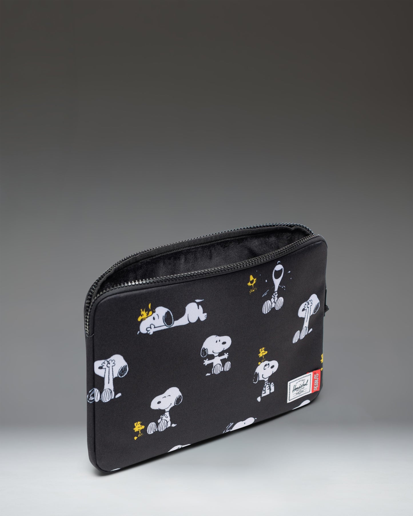 Herschel Peanuts® Anchor 14 Inch Sleeve