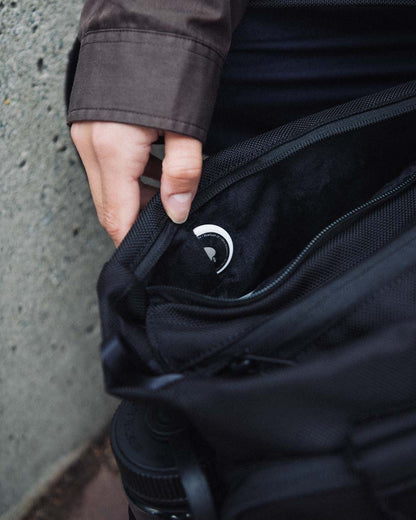 Herschel Kaslo Tote Tech Cordura