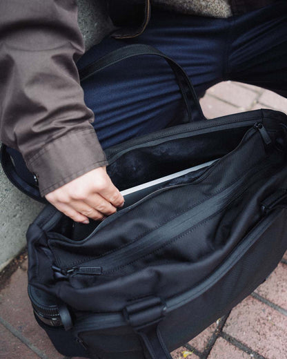 Herschel Kaslo Tote Tech Cordura