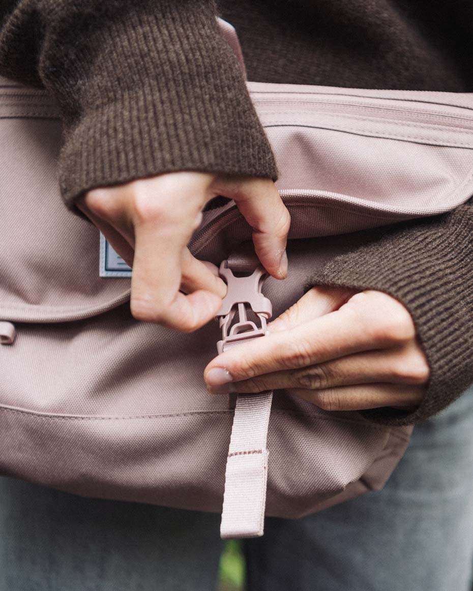 Herschel Cove Messenger Small